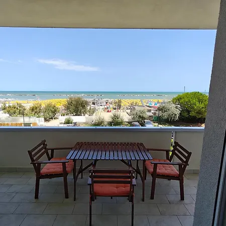 La Con Ampio Balcone Sul Mare Da Sabato A Sabato Appartamento