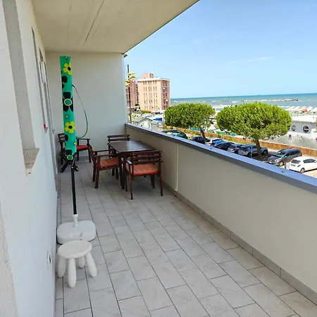 La Con Ampio Balcone Sul Mare Da Sabato A Sabato Appartamento *